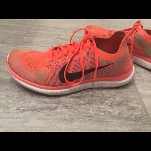 Nike Flyknit 4.0, bright coral, size 8.5 !